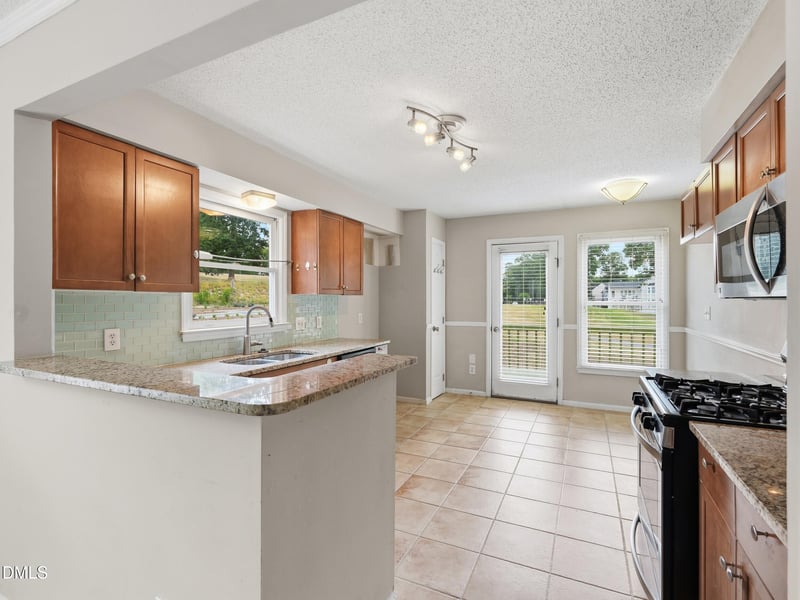 1948 Jupiter Hills Ct, Raleigh, NC 27604