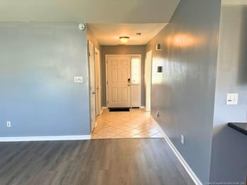 1948 Yellowbrick Rd, Fayetteville, NC 28314