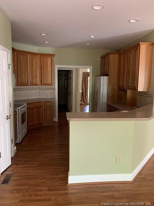 1949 Duffers Ln, Sanford, NC 27332