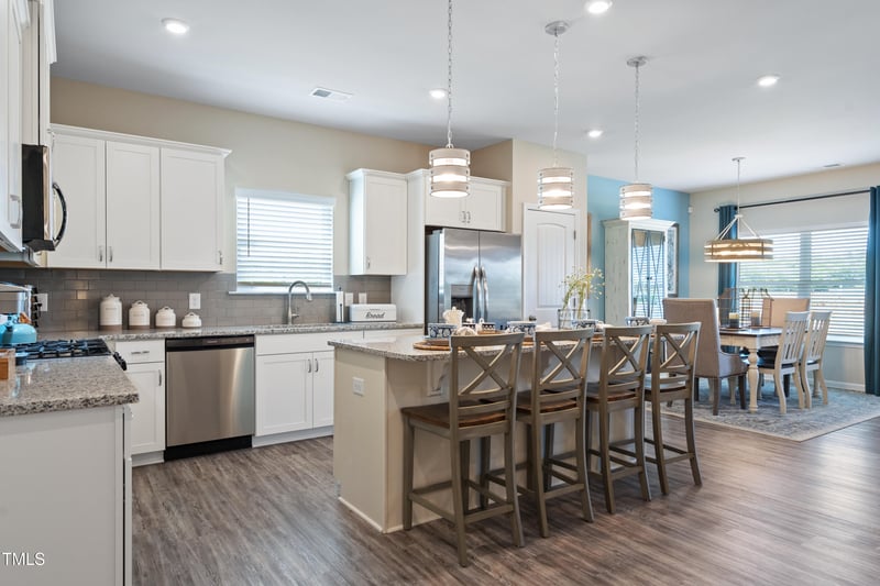 195 American Marigold Dr, Benson, NC 27504