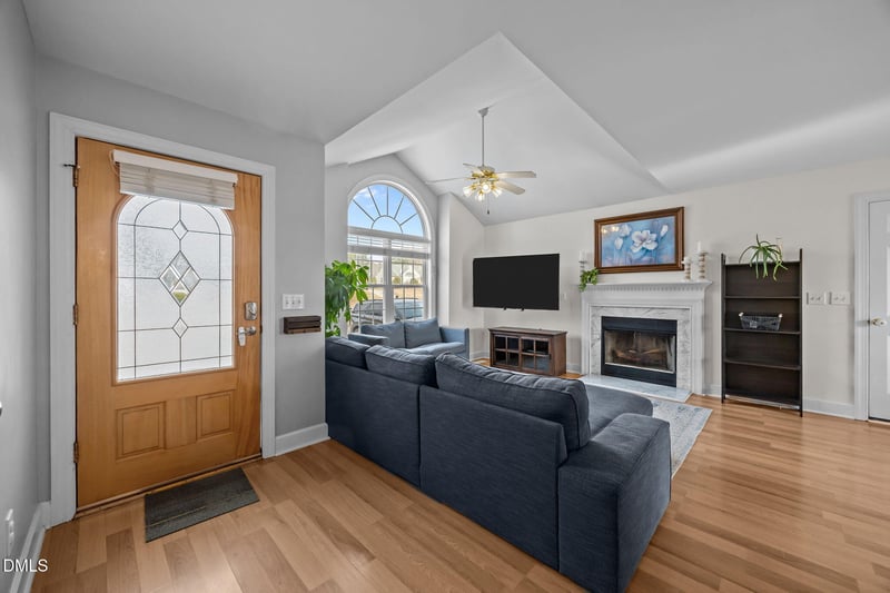 195 Broken Arrow Trl, Youngsville, NC 27596