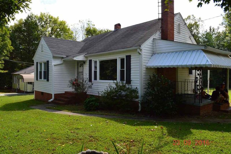 195 Cavel Chub Lake Rd, Roxboro, NC 27573