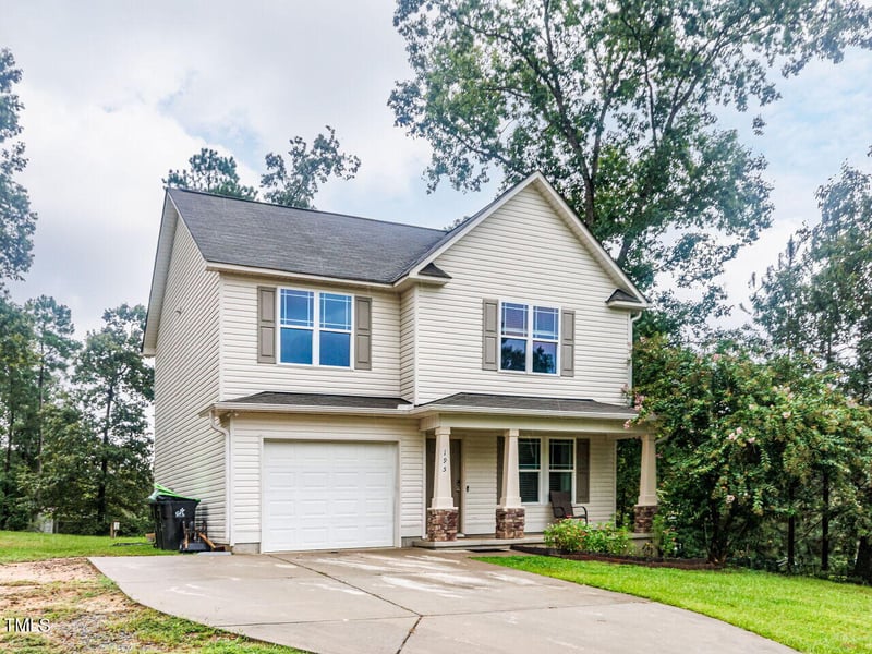 195 Cherryhill Dr, Four Oaks, NC 27524