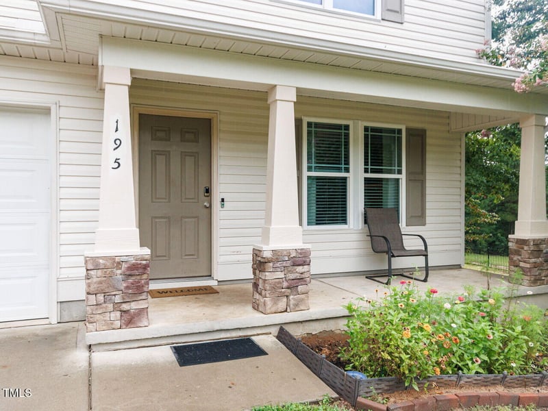 195 Cherryhill Dr, Four Oaks, NC 27524