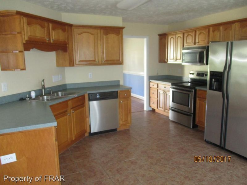 195 Crystal Spring Dr, Sanford, NC 27332
