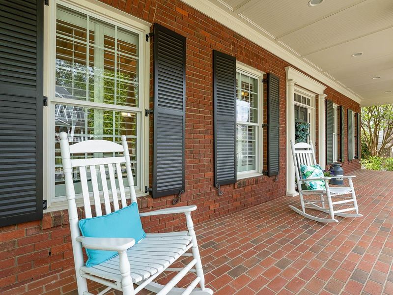 195 Dark Forest Dr, Chapel Hill, NC 27516