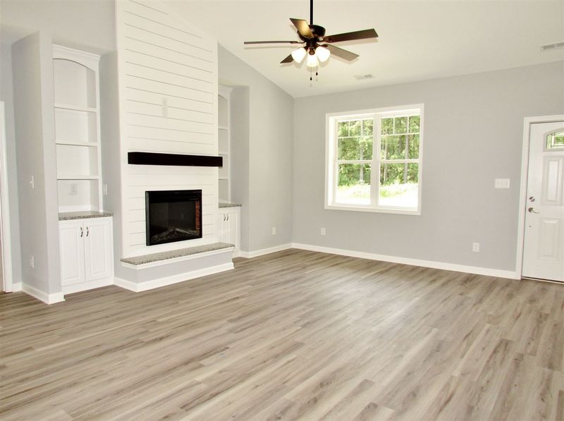195 Eatmon Rd, Zebulon, NC 27597