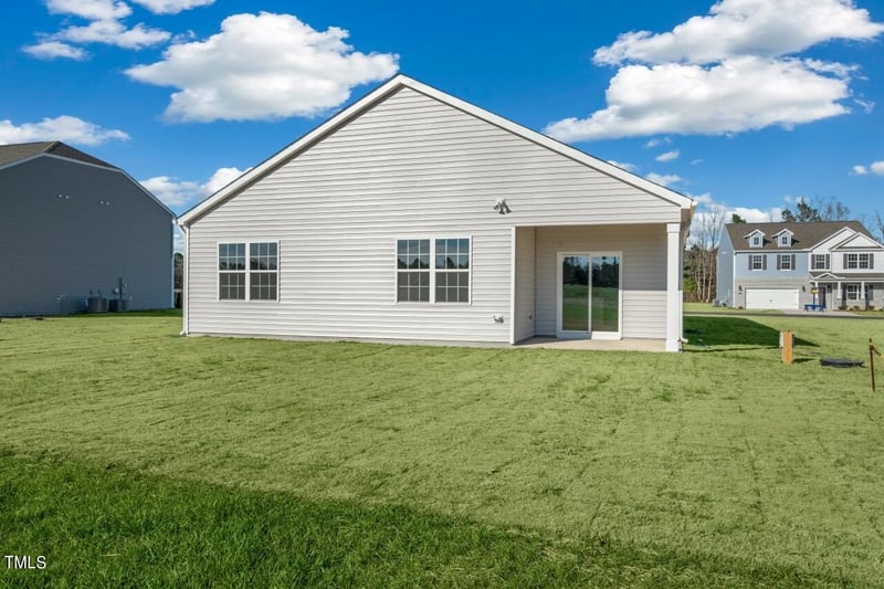 195 Hawksmoore Ln, Lillington, NC 27546