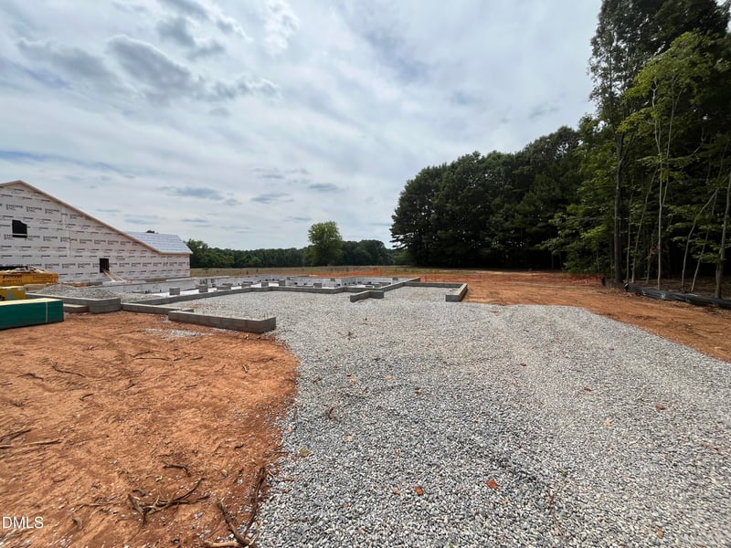 195 Isabelle Valley Dr, Zebulon, NC 27597
