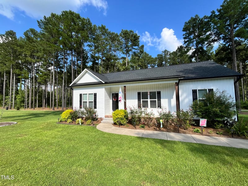 195 Jon Dr, Smithfield, NC 27577