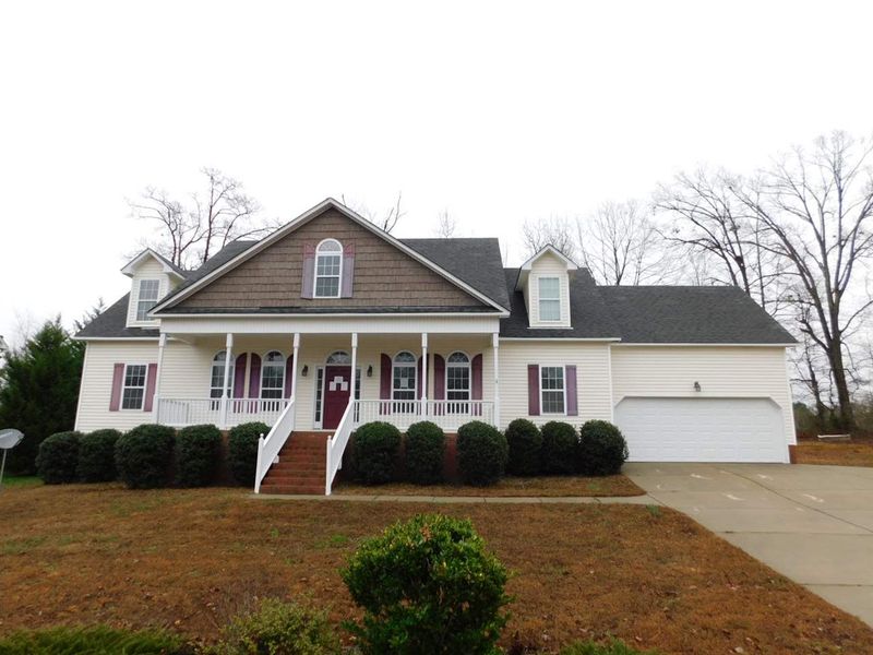 195 Kendall Dr, Clayton, NC 27520