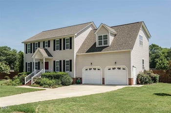 195 Moonlight Dr, Fuquay Varina, NC 27526