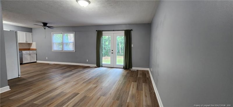 195 Paddlewheel Rd, Fayetteville, NC 28314