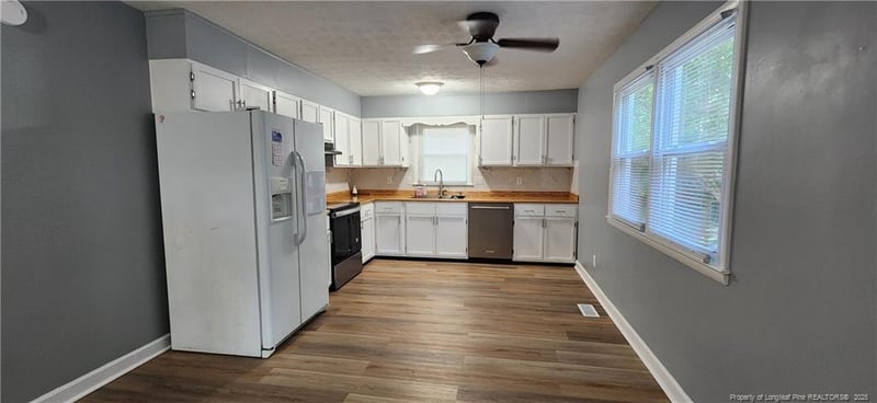 195 Paddlewheel Rd, Fayetteville, NC 28314