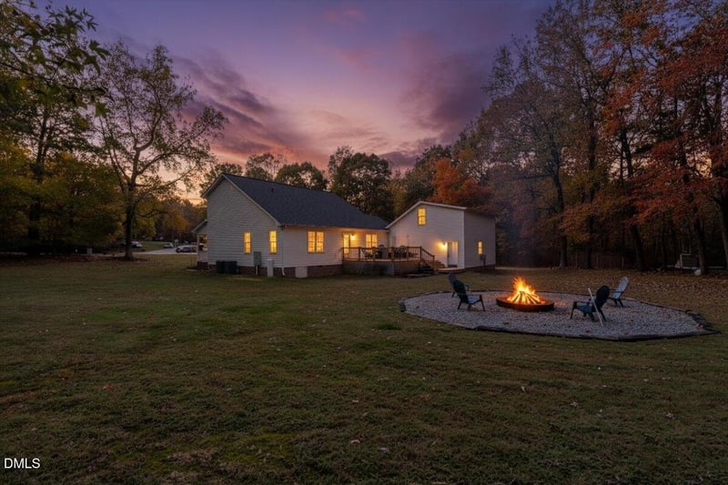 195 Woodcroft Dr, Youngsville, NC 27596