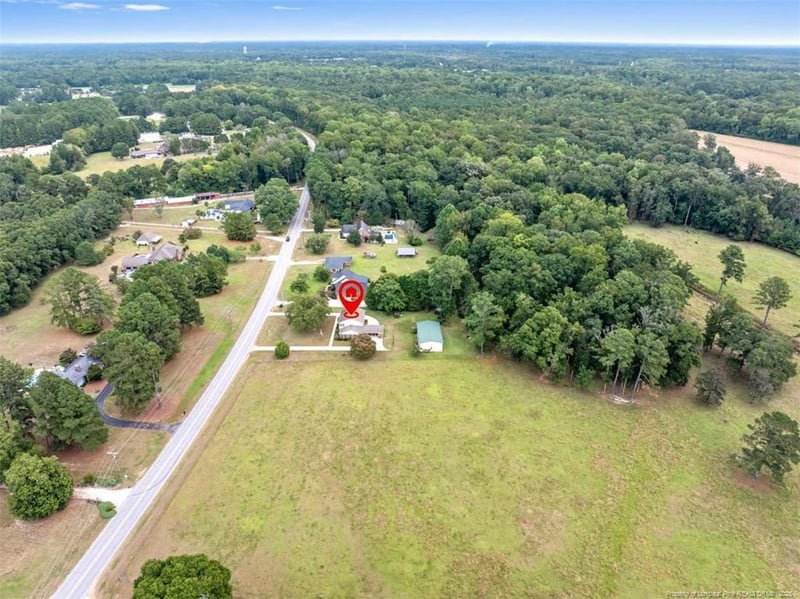 1950 Middle Rd, Fayetteville, NC 28312