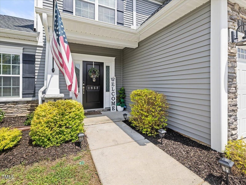 1952 Channel St, Graham, NC 27253