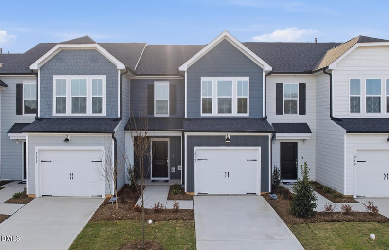 1952 Dapple Dr, Willow Springs, NC 27592