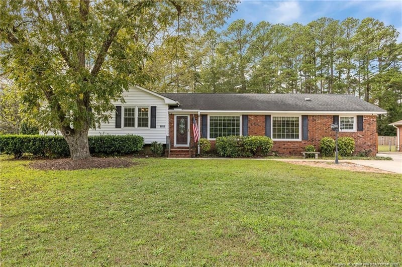 1952 Graham Rd, Fayetteville, NC 28304