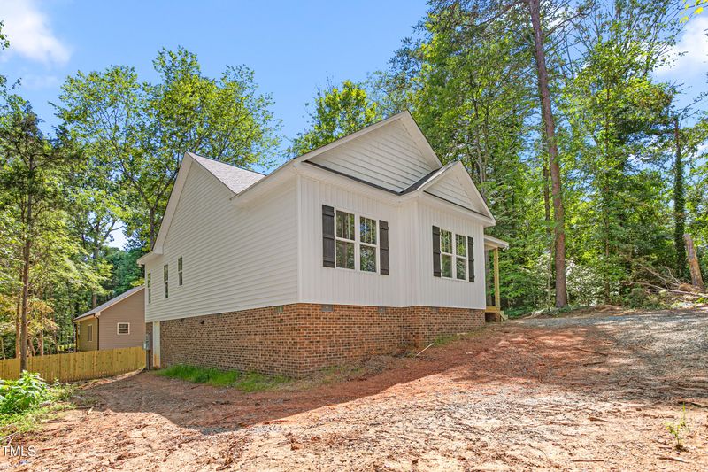 1952 Lewis Dr, Burlington, NC 27215