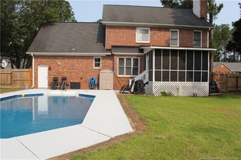 1955 Fairforest Dr, Fayetteville, NC 28304