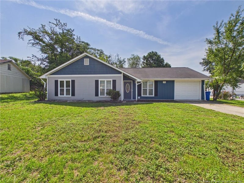 1956 Nordic Dr, Fayetteville, NC 28304