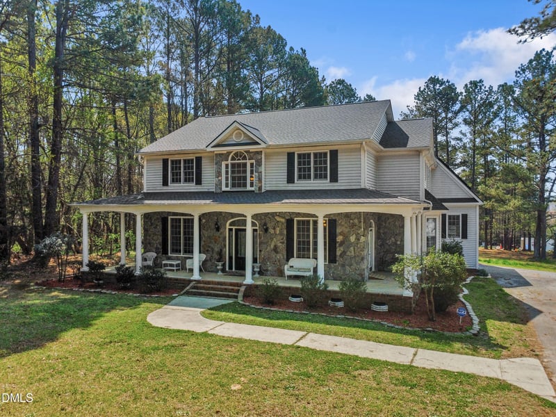 1957 Hilltop Rd, Raleigh, NC 27610
