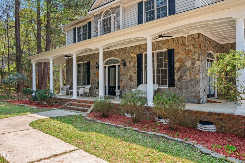 1957 Hilltop Rd, Raleigh, NC 27610