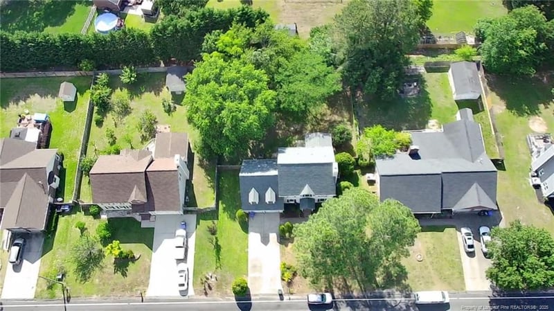 1959 Oakview Dr, Fayetteville, NC 28304