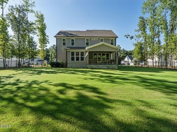 196 W Amber Oak Dr, Selma, NC 27576