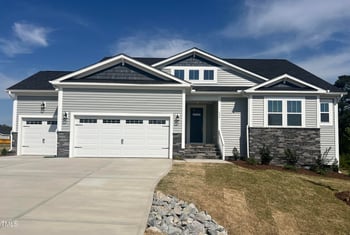 196 Golfview Ave, Benson, NC 27504