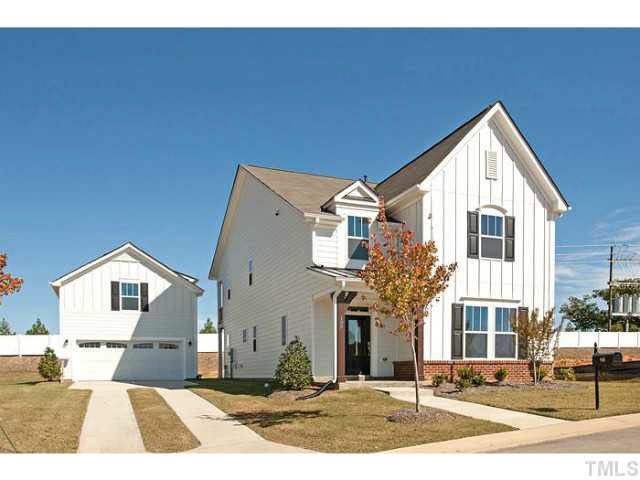196 Heathwood Dr, Clayton, NC 27527