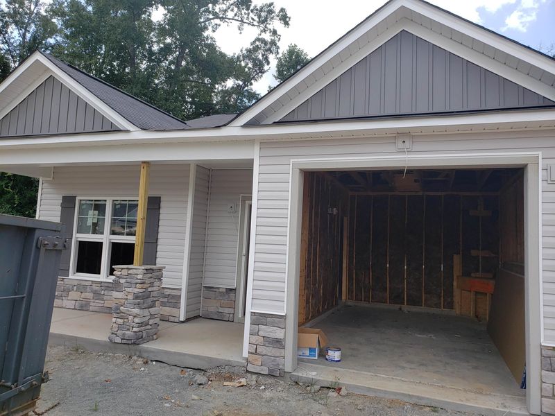 196 Jess Ln, Dunn, NC 28334