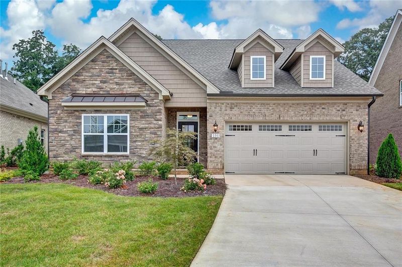 196 Macallan Dr #235, Burlington, NC 27215