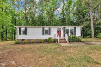 196 Marlin Ln, Smithfield, NC 27577