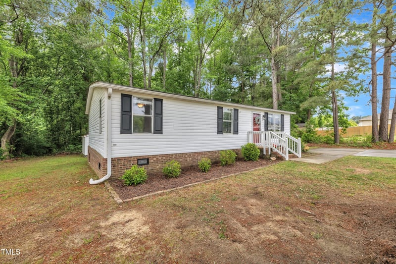 196 Marlin Ln, Smithfield, NC 27577