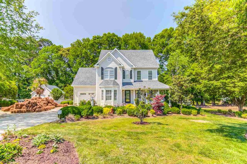 196 Northbend Dr, Youngsville, NC 27596