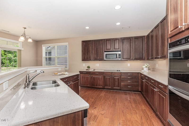 196 Norwich Dr, Clayton, NC 27520