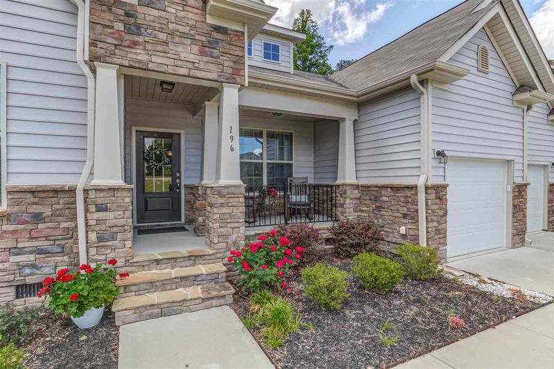 196 Roaring Creek Dr, Garner, NC 27529