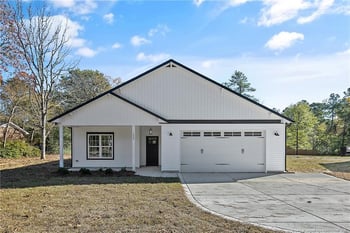1960 Fennell Rd, Hope Mills, NC 28348