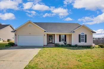 1961 Yellowbrick Rd, Fayetteville, NC 28314