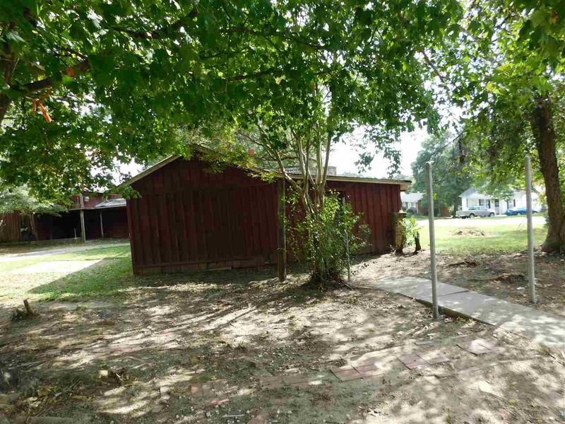 1963 Lower Hopedale Rd, Burlington, NC 27217