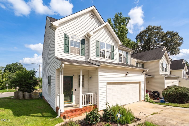 1968 Shadow Glen Dr, Raleigh, NC 27604