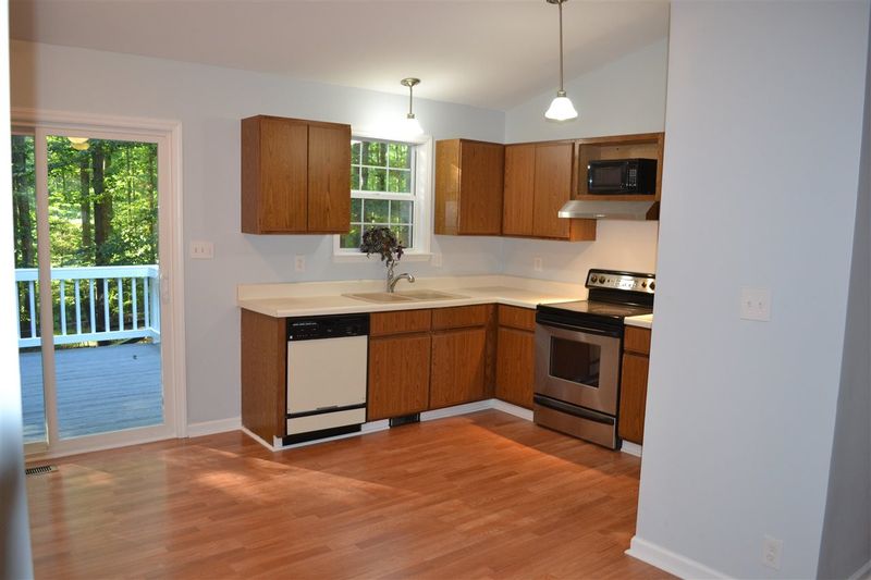 197 Bridges Ln, Youngsville, NC 27596