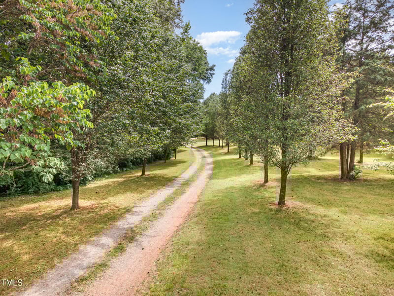 197 Country Routt Brown Rd, Pittsboro, NC 27312