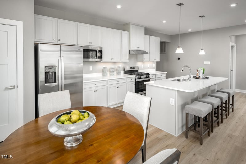 197 Glen Hollow Dr, Raleigh, NC 27604