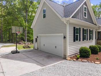 197 Kings View Ln, Chapel Hill, NC 27517
