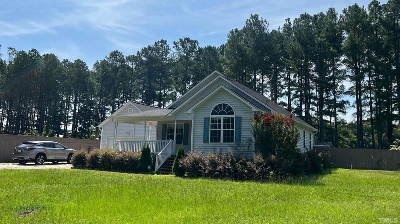 197 Lassiter Farms Ln, Clayton, NC 27520