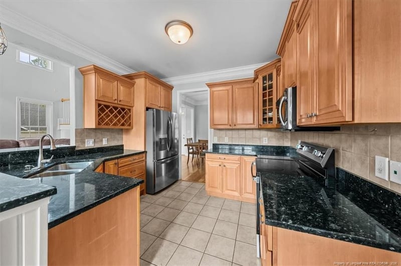 197 Maplewood Dr, Sanford, NC 27332