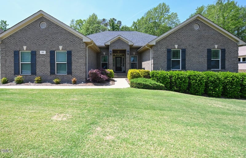 197 Paige Wynd Dr, Angier, NC 27501